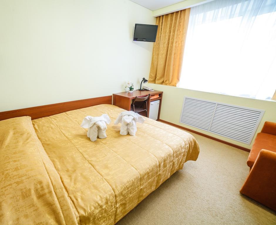 City Hotel Gomel Oda fotoğraf